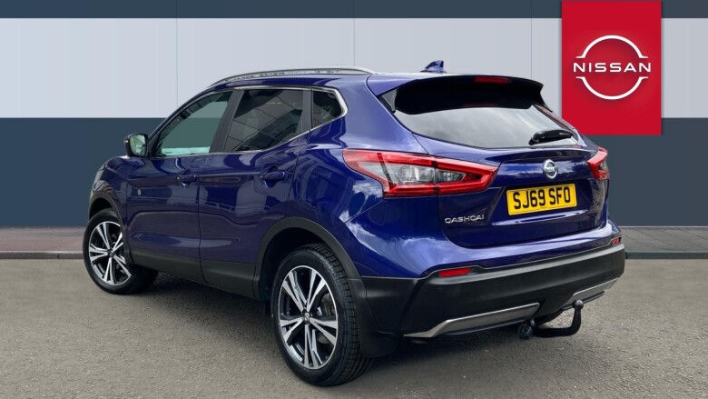Nissan Qashqai 1.3 DiG-T N-Connecta 5dr Petrol Hatchback